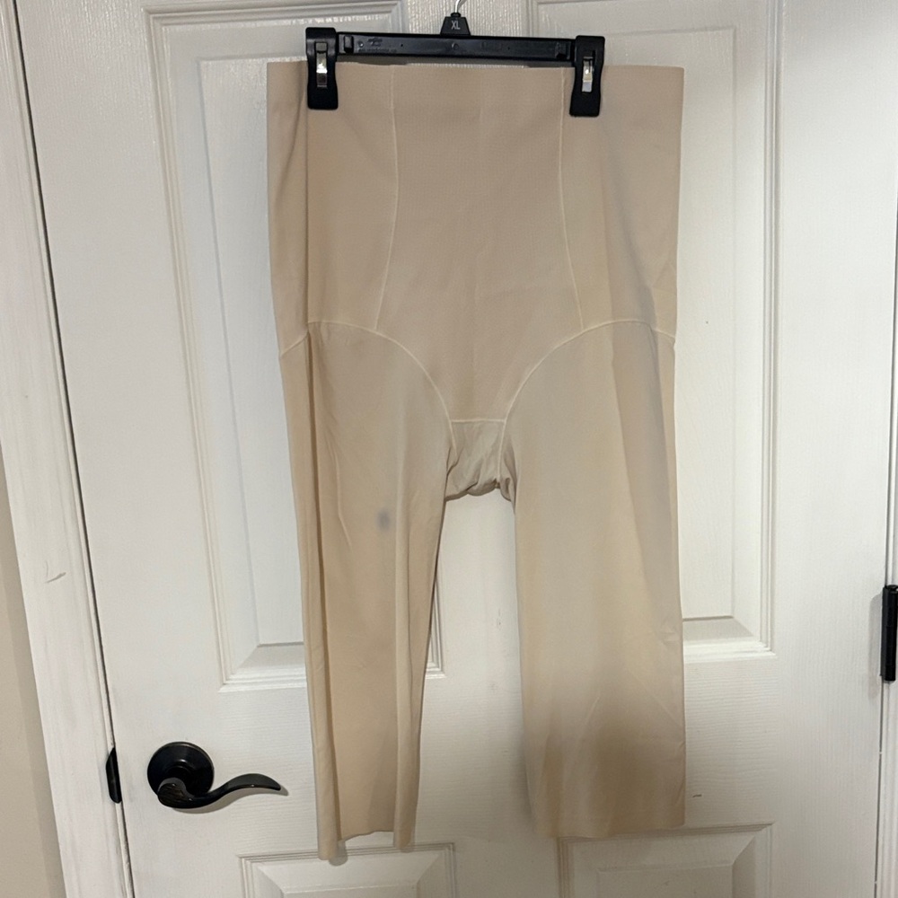 High-Waisted Shapewear Leggings